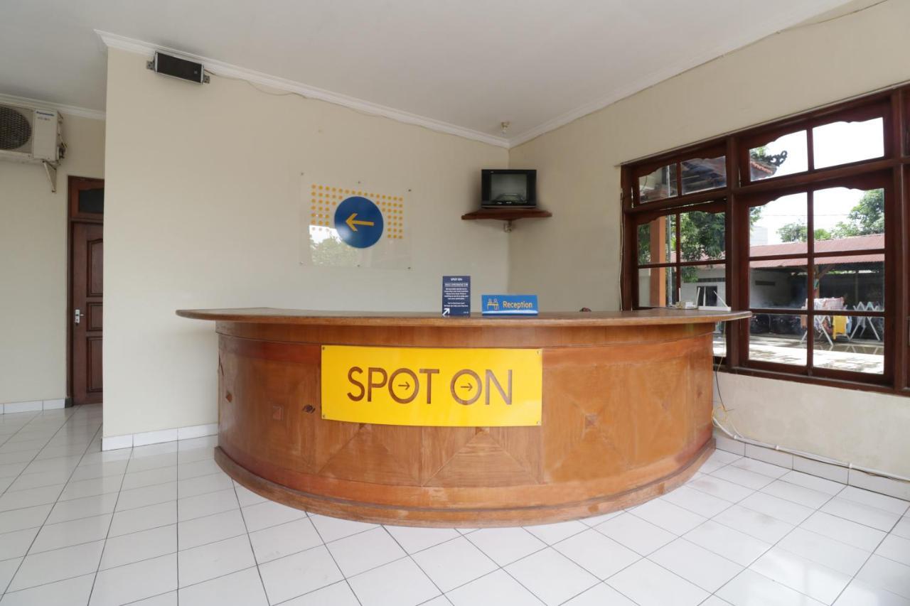Spot On 2426 Hotel Aget Jaya II دنباسار المظهر الخارجي الصورة
